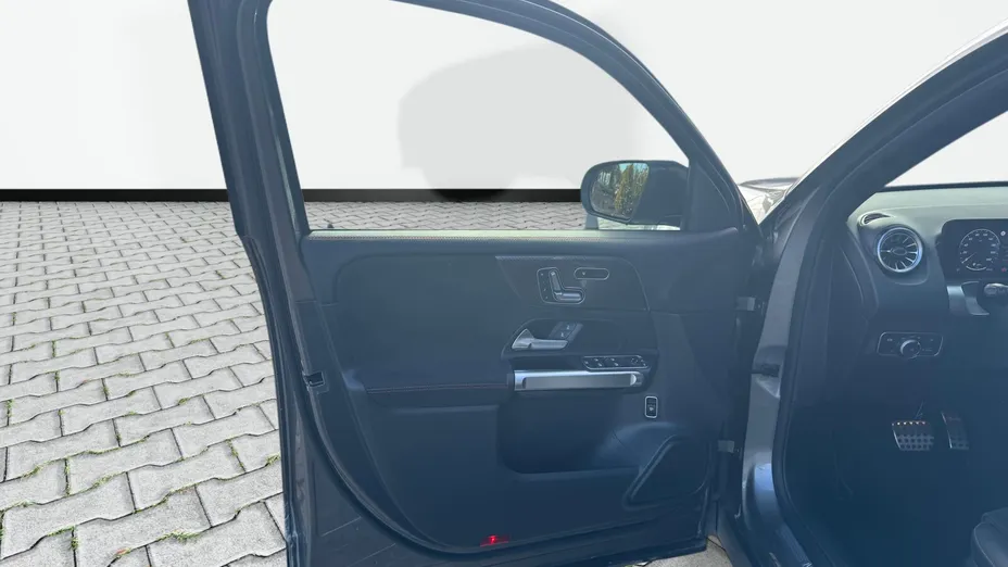 MERCEDES-BENZ GLB GLB 200 mHEV Progressive 7G-DCT