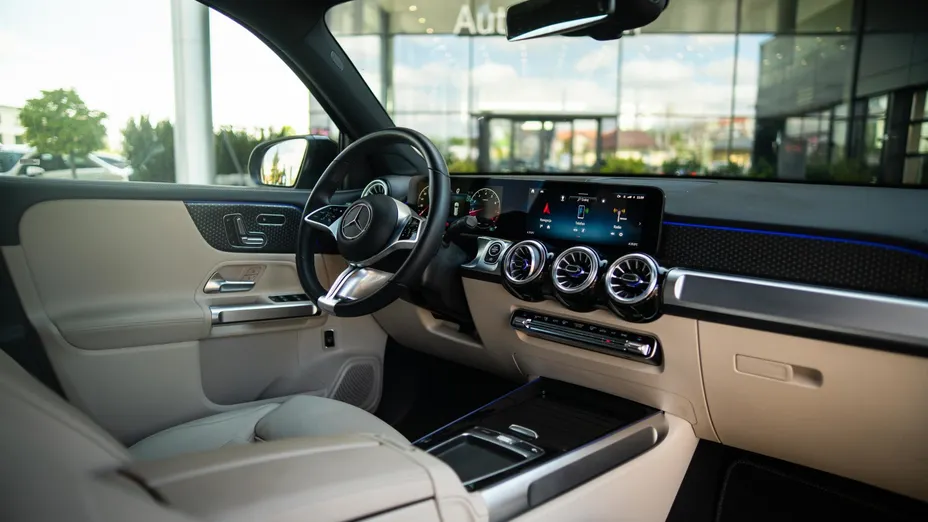 MERCEDES-BENZ GLB GLB 200 mHEV Progressive 7G-DCT