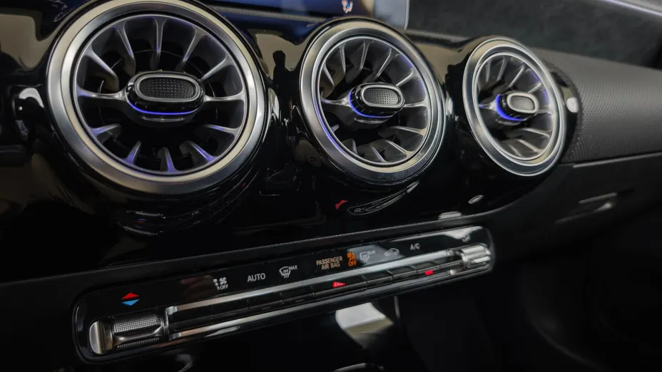 MERCEDES-BENZ CLA CLA 200 mHEV AMG Line 7G-DCT