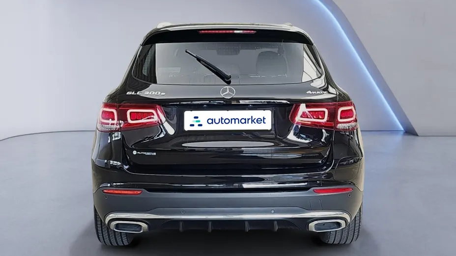 MERCEDES-BENZ GLC GLC 300 e 4-Matic