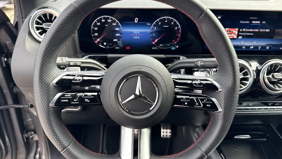 MERCEDES-BENZ GLA GLA 200 mHEV AMG Line 7G-DCT