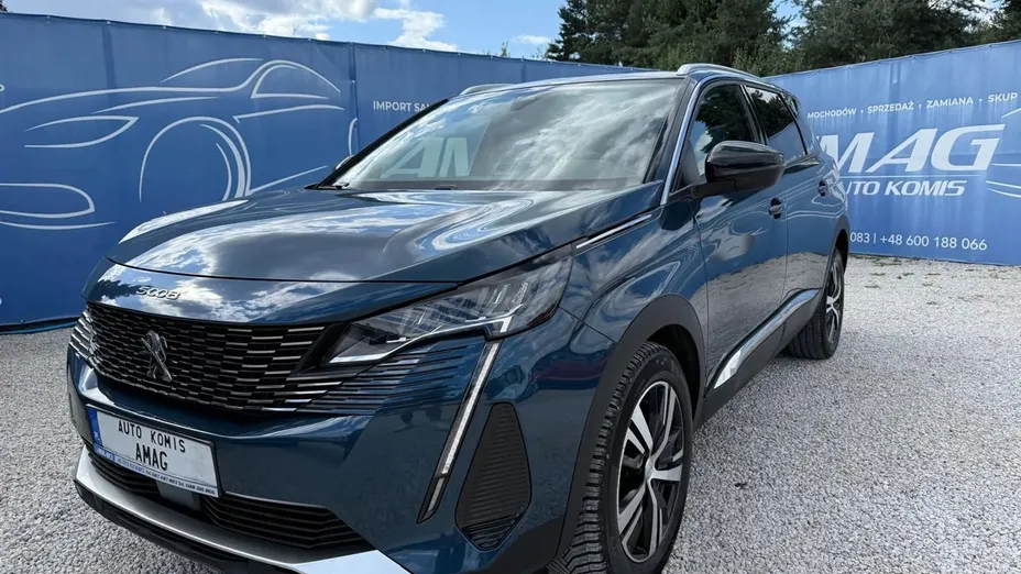 PEUGEOT 5008 -