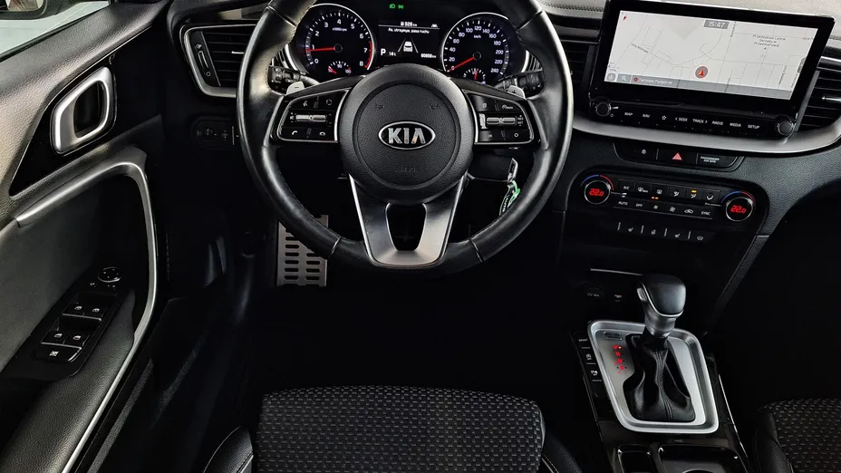 KIA Cee'd Ceed 1.4 T-GDI L Business Line DCT