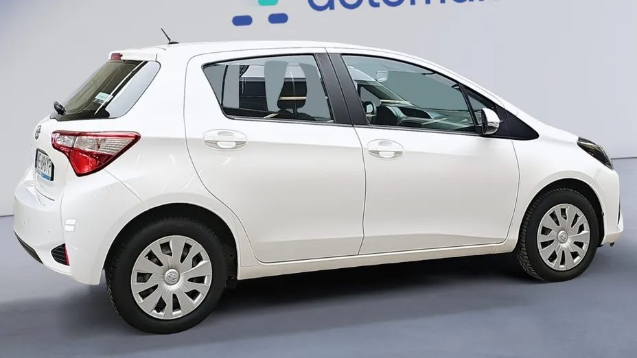 TOYOTA Yaris Yaris 1.5 Active