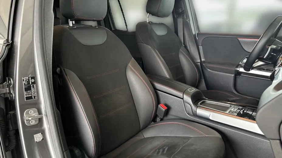 MERCEDES-BENZ GLB GLB 200 mHEV AMG Line 7G-DCT