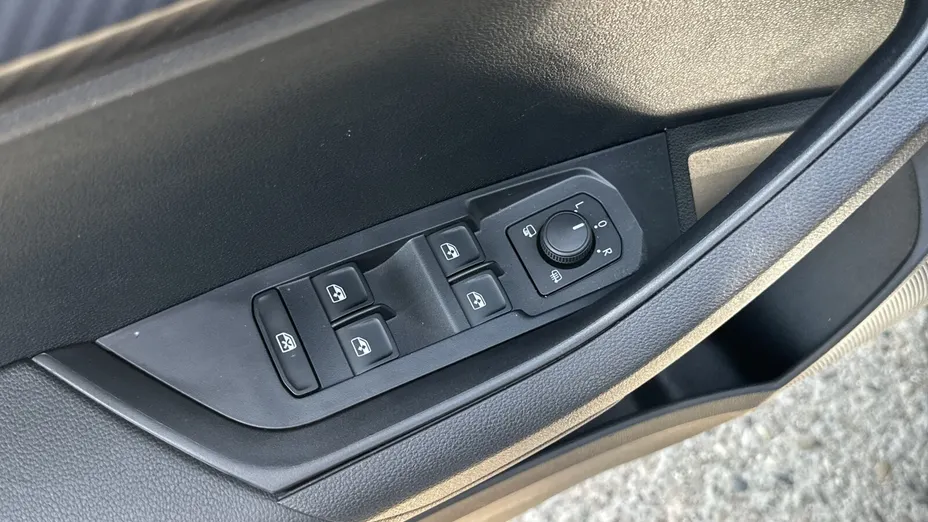 SKODA Karoq Karoq 1.5 TSI ACT Sportline DSG
