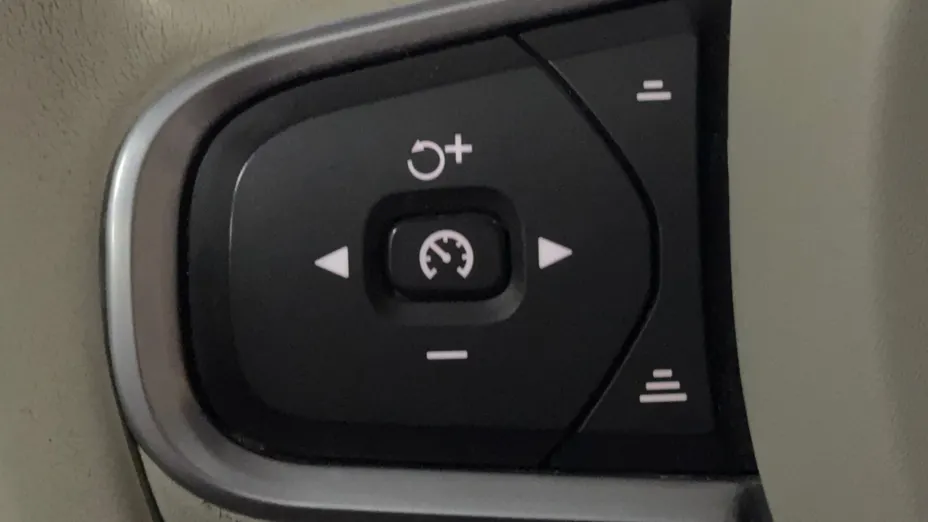 VOLVO XC60 XC60 D4 SCR Momentum aut