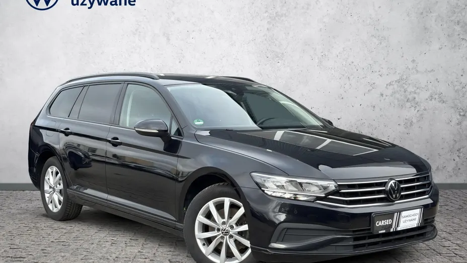 VOLKSWAGEN Passat -