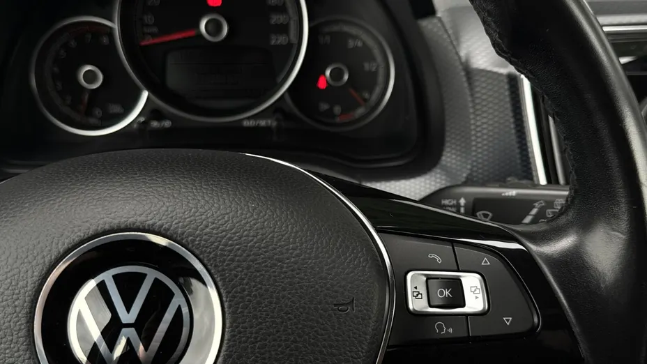 VOLKSWAGEN up! up! 1.0 move up!