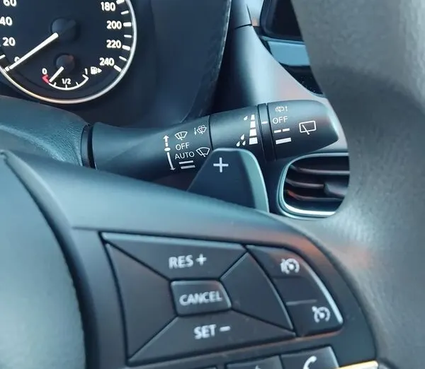 NISSAN Juke Juke 1.0 DIG-T N-Connecta DCT