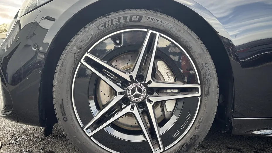 MERCEDES-BENZ C Klasa C 220 d mHEV 4-Matic AMG