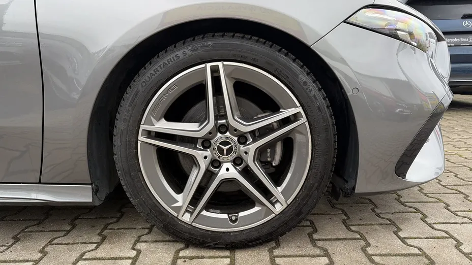 MERCEDES-BENZ A Klasa A 200 AMG Line 7G-DCT