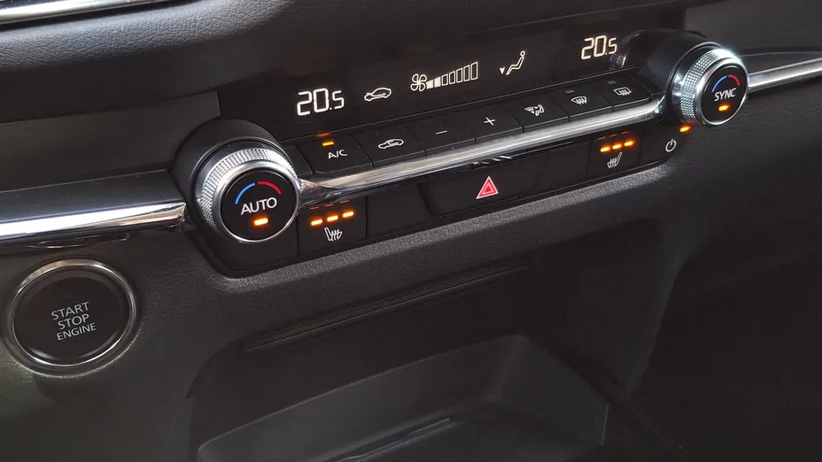 MAZDA CX-30 CX-30 2.0 mHEV Hikari 2WD aut