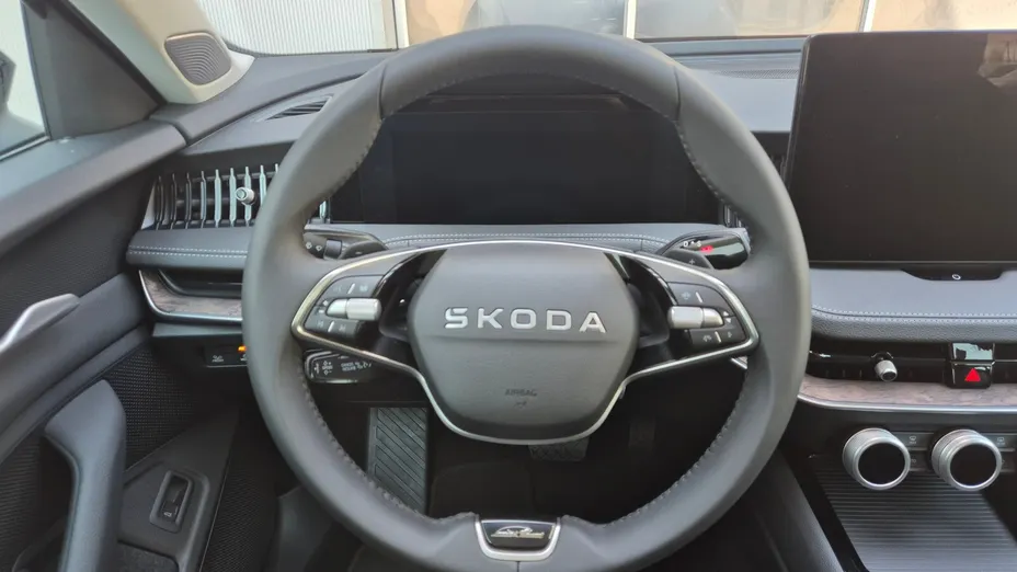 SKODA Superb Superb 2.0 TDI SCR 4x4 L&K DSG Nowy