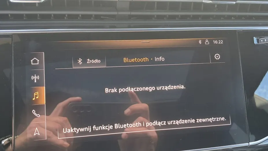 AUDI Q8 -