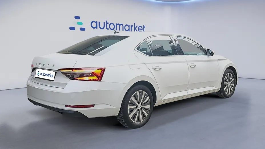 SKODA Superb Superb 2.0 TDI SCR Style DSG