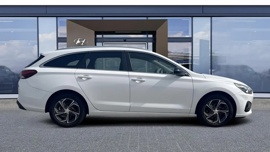 HYUNDAI i30 i30 1.0 T-GDI Smart DCT