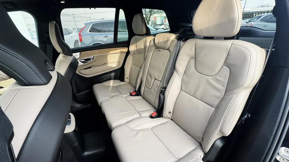 VOLVO XC90 XC90 T8 AWD Plug-In Hybrid Ultra Bright 7os aut