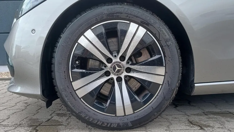 MERCEDES-BENZ C Klasa C 300 mHEV 4-Matic Avantgarde