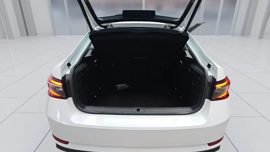 SKODA Superb Superb 2.0 TDI SCR Style DSG