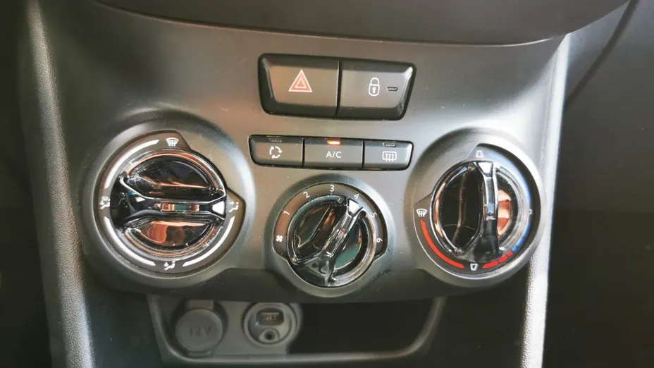 PEUGEOT 208 208 1.4 HDi Access