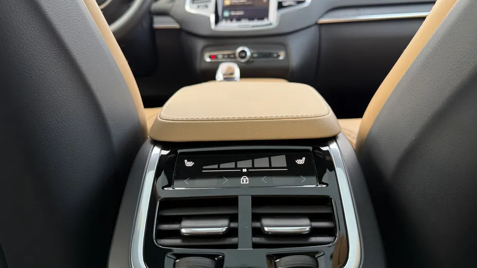VOLVO XC90 XC90 B5 B AWD Ultra Bright 7os aut