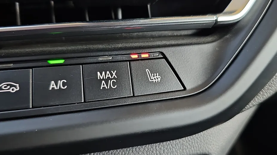 BMW Seria 2 220i xDrive Sport Line aut