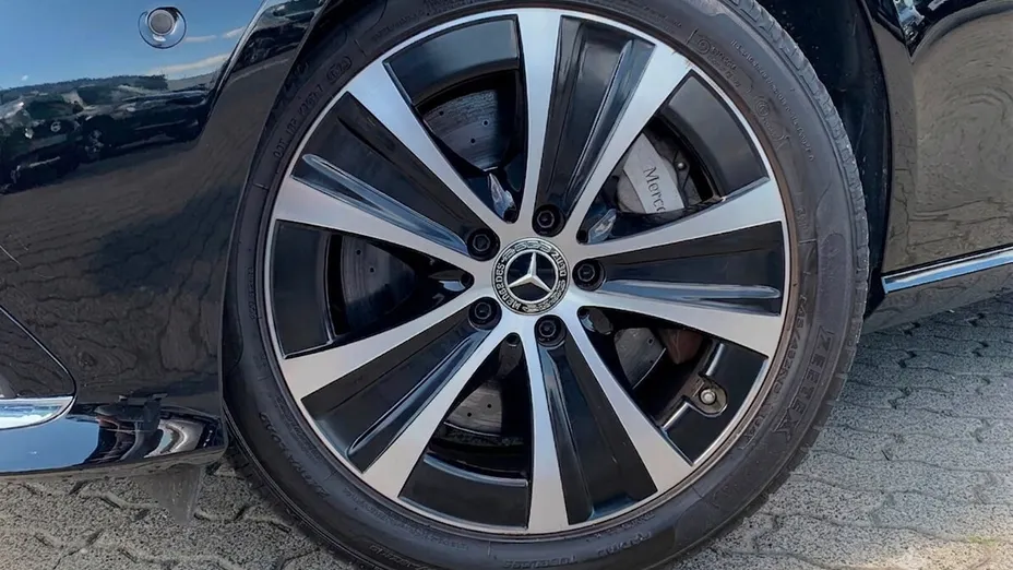 MERCEDES-BENZ E Klasa E 300 de 4-Matic Avantgarde