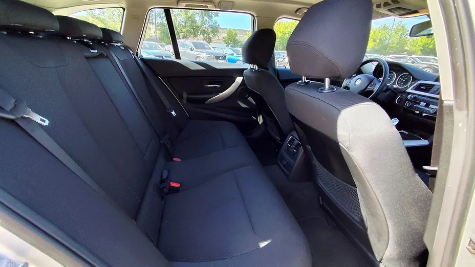 BMW Seria 3 318i GPF Advantage aut