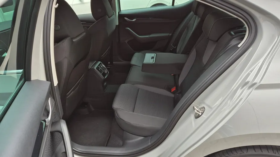 SKODA Octavia Octavia 2.0 TDI Edition 130 Selection DSG
