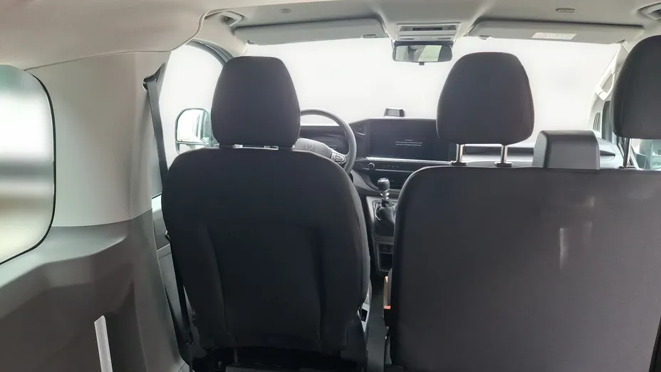 VOLKSWAGEN Transporter Transporter Kombi TDI L2H1 M1 Nowy