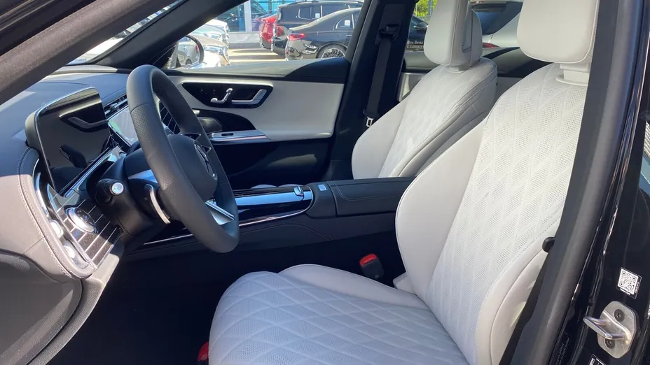 MERCEDES-BENZ E Klasa E 220 d mHEV 4-Matic AMG 9G-Tronic