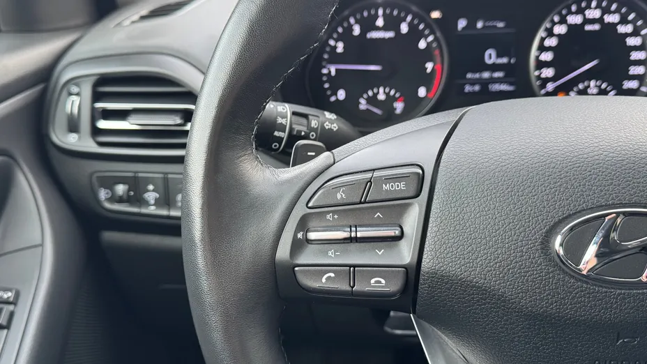 HYUNDAI i30 i30 1.0 T-GDI Smart