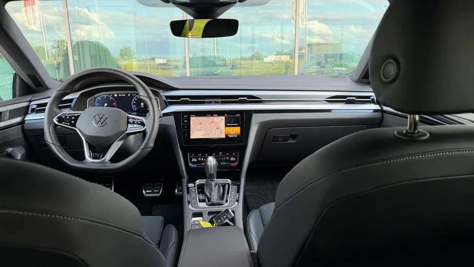 VOLKSWAGEN Arteon -