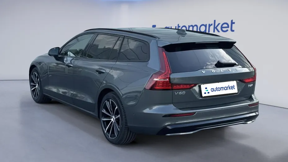 VOLVO V60 V60 T6 AWD Plug-In Hybrid Plus Dark aut