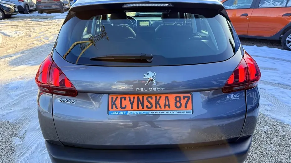 PEUGEOT 2008 -
