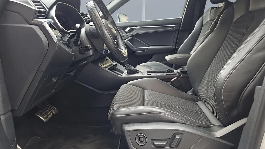 AUDI Q3 Q3 35 TFSI mHEV S-Line S tronic