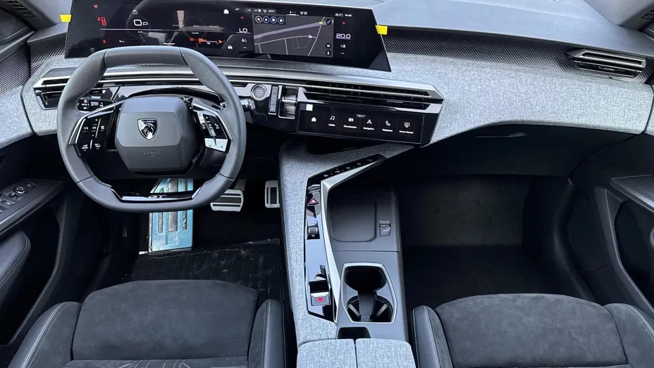 PEUGEOT 3008 3008 1.6 PHEV 195 GT e-DCS7 Nowy