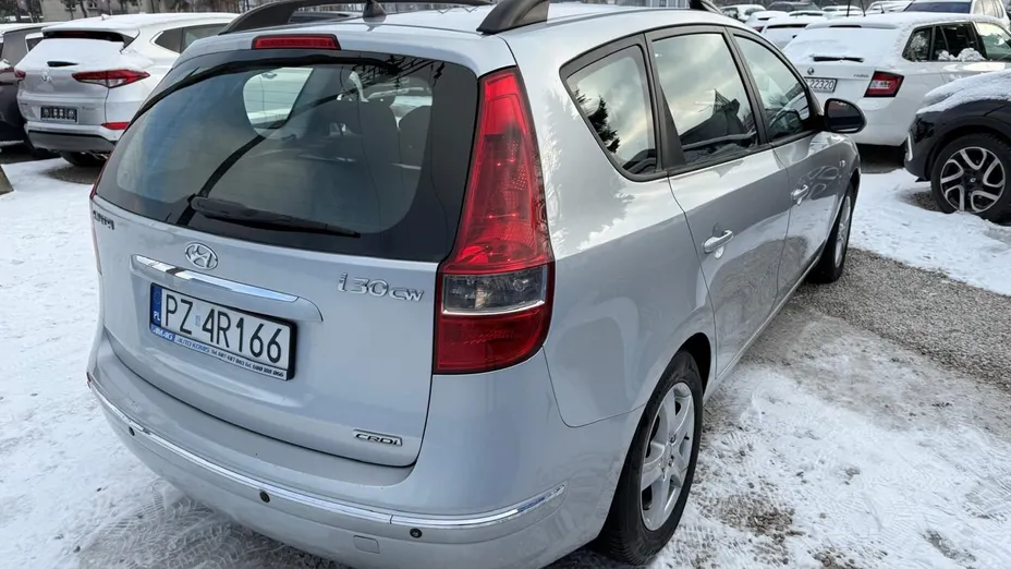 HYUNDAI i30 -