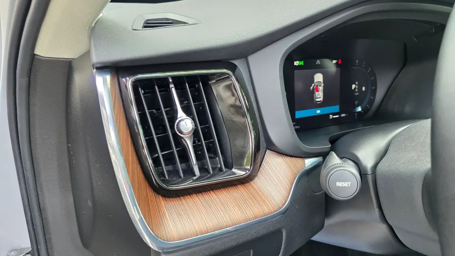 VOLVO XC60 XC60 T6 AWD Plug-In Hybrid Inscription aut