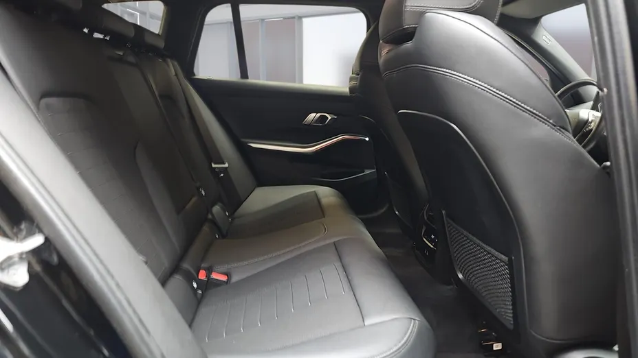 BMW Seria 3 320d xDrive mHEV aut