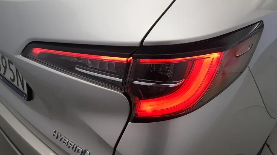 TOYOTA Corolla Corolla 1.8 Hybrid Comfort