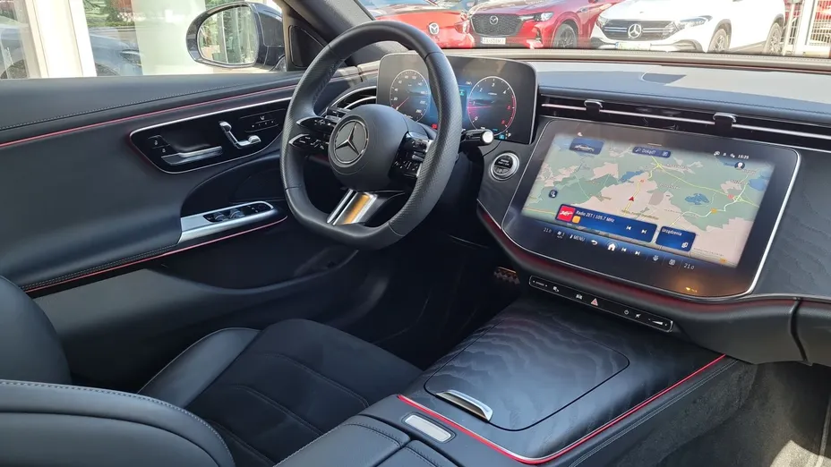 MERCEDES-BENZ E Klasa E 220 d mHEV 4-Matic AMG 9G-Tronic