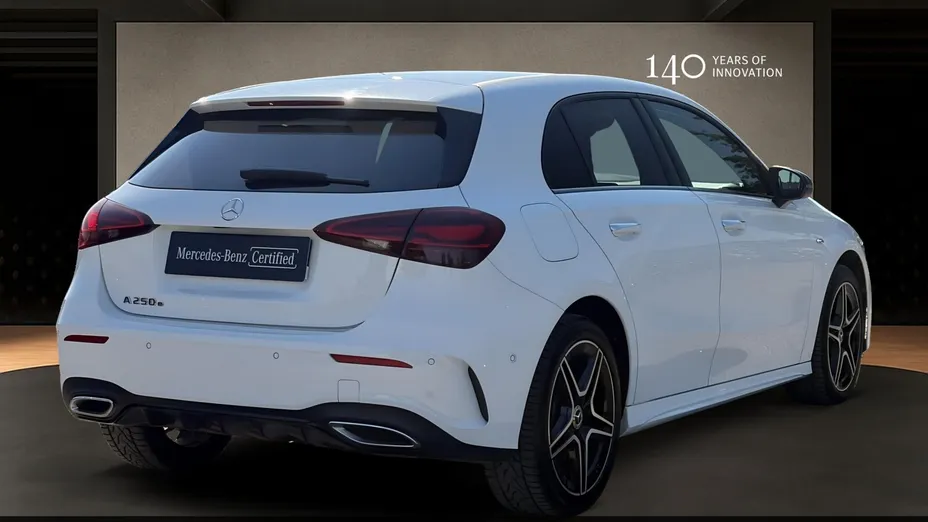 MERCEDES-BENZ A Klasa A 250 e PHEV AMG Line 8G-DCT