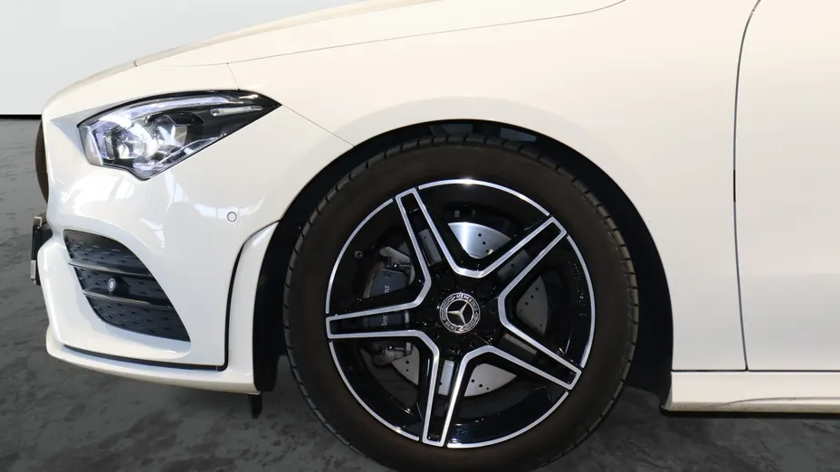 MERCEDES-BENZ CLA CLA 200 AMG Line 7G-DCT