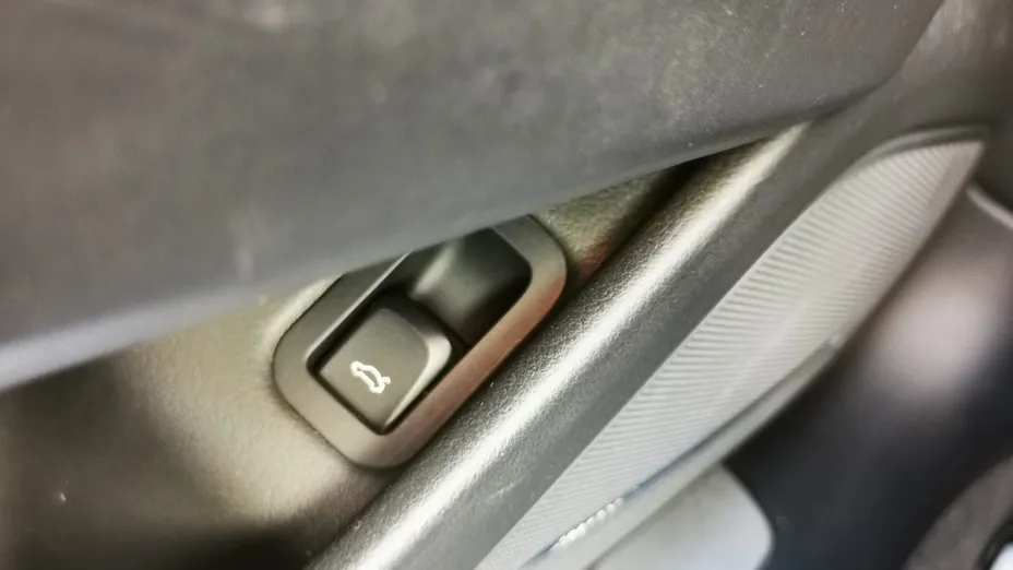 AUDI A8 -