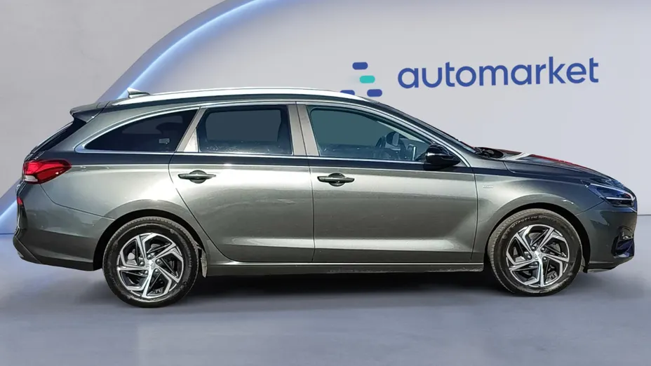 HYUNDAI i30 i30 1.5 T-GDI 48V Smart