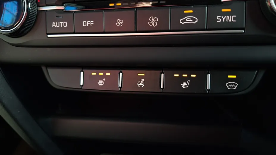 KIA Cee'd Ceed 1.5 T-GDI L