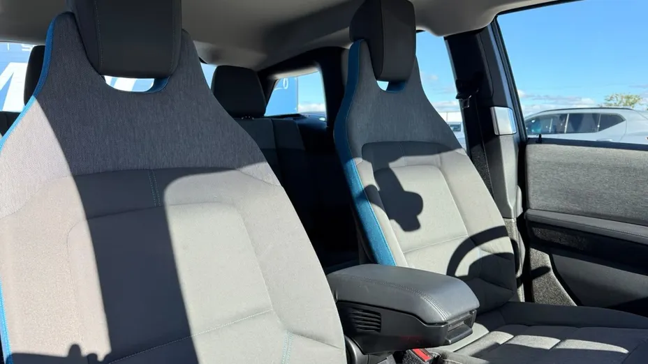 BMW i3 -