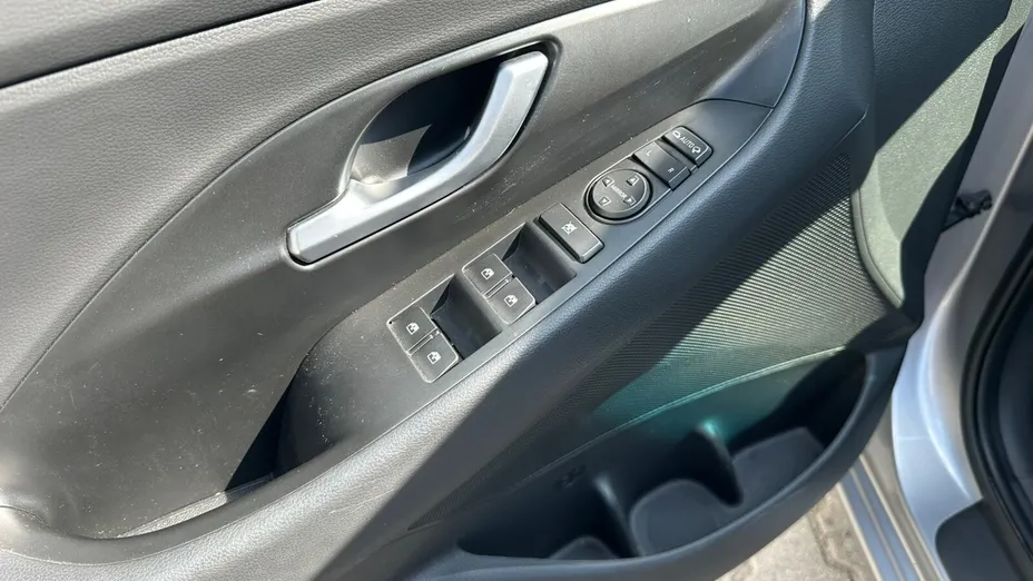 HYUNDAI i30 i30 1.5 T-GDI 48V Smart
